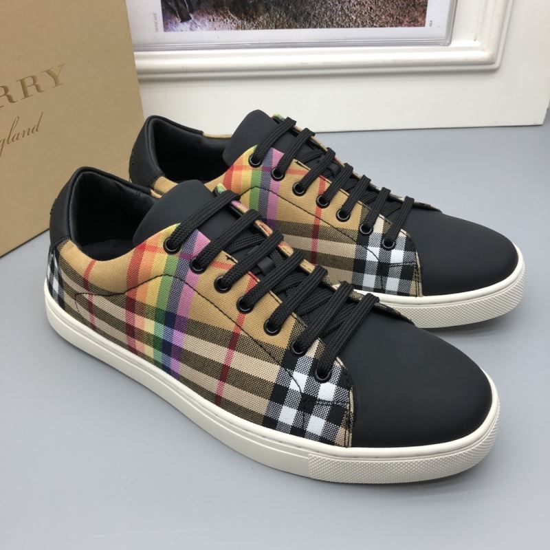 Burberry Low Shoes